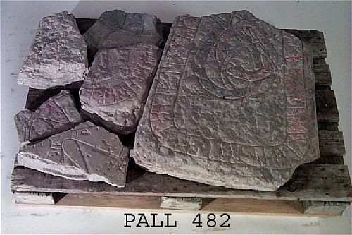 Runes written on fragment av runsten, violettbrun kalksten. Date: V